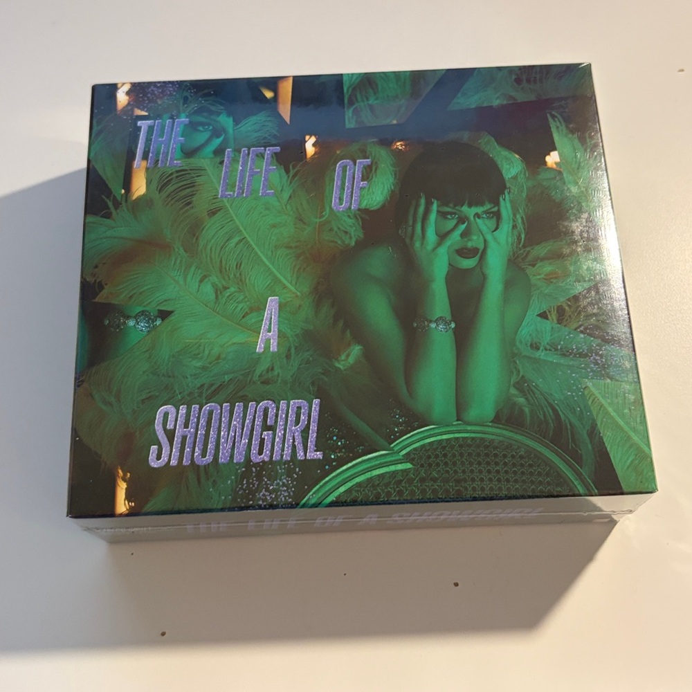 The Life of a Showgirl Deluxe CD Box Set - It's Rapturous